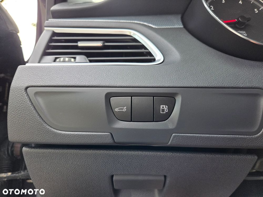 Peugeot 508 155 THP Allure - 23
