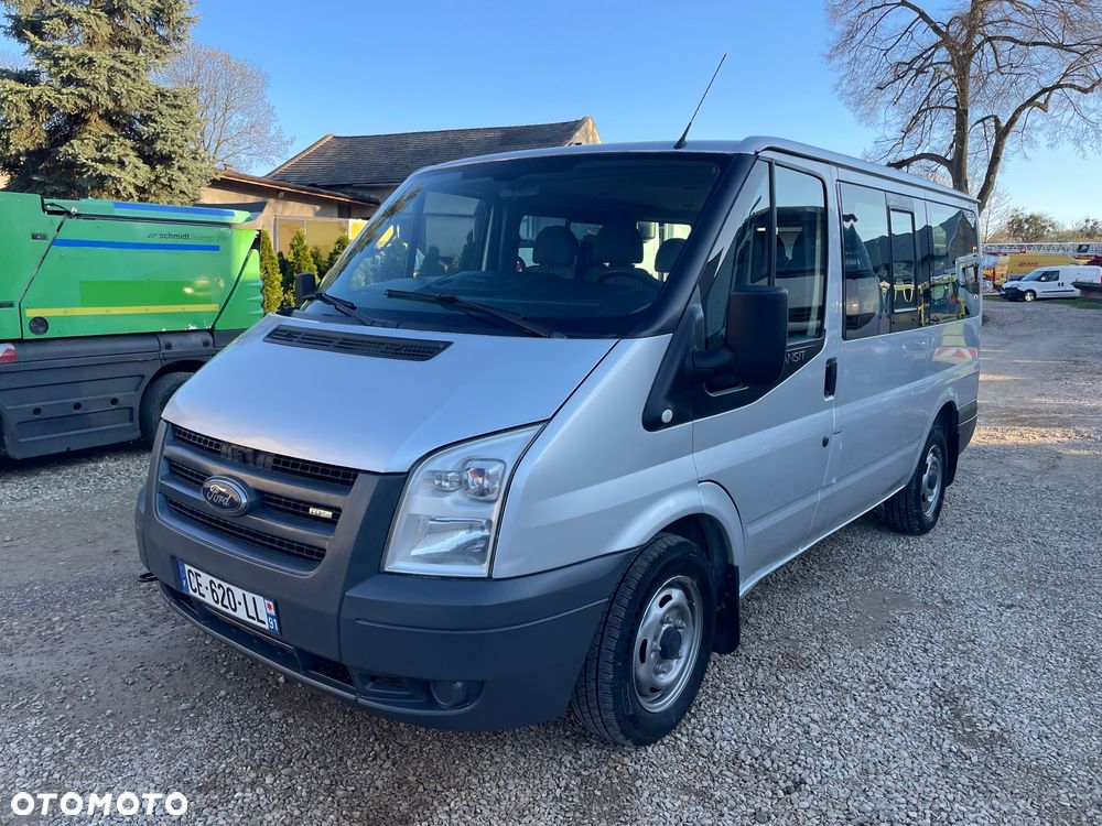 Ford Transit - 1