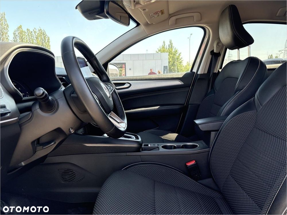 Renault Arkana 1.6 E-TECH Techno MMT - 9