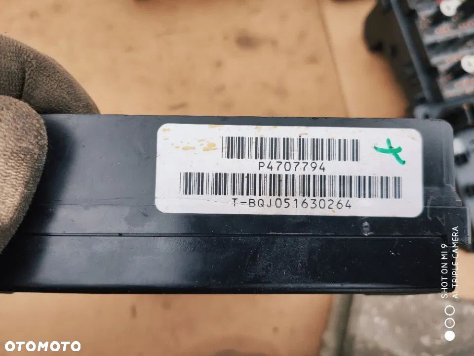 skrzynka elektryczna bezpiecznikÓw przekaźników chrysler voyager ii - 11