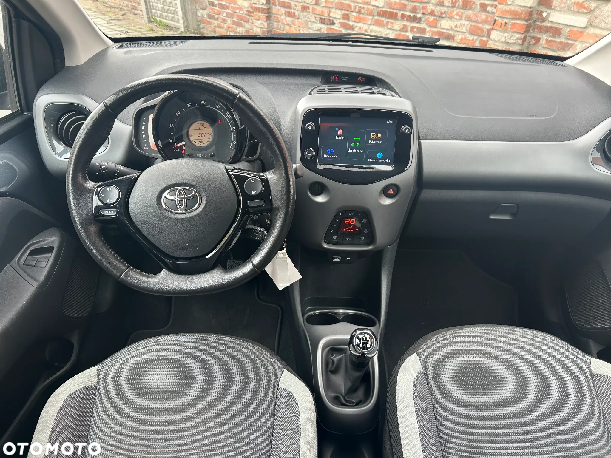 Toyota Aygo 1.0 VVT-i JBL Edition - 11