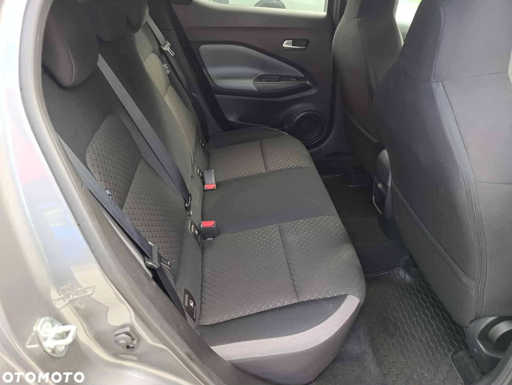 Nissan Juke 1.0 DIG-T N-Connecta DCT - 12