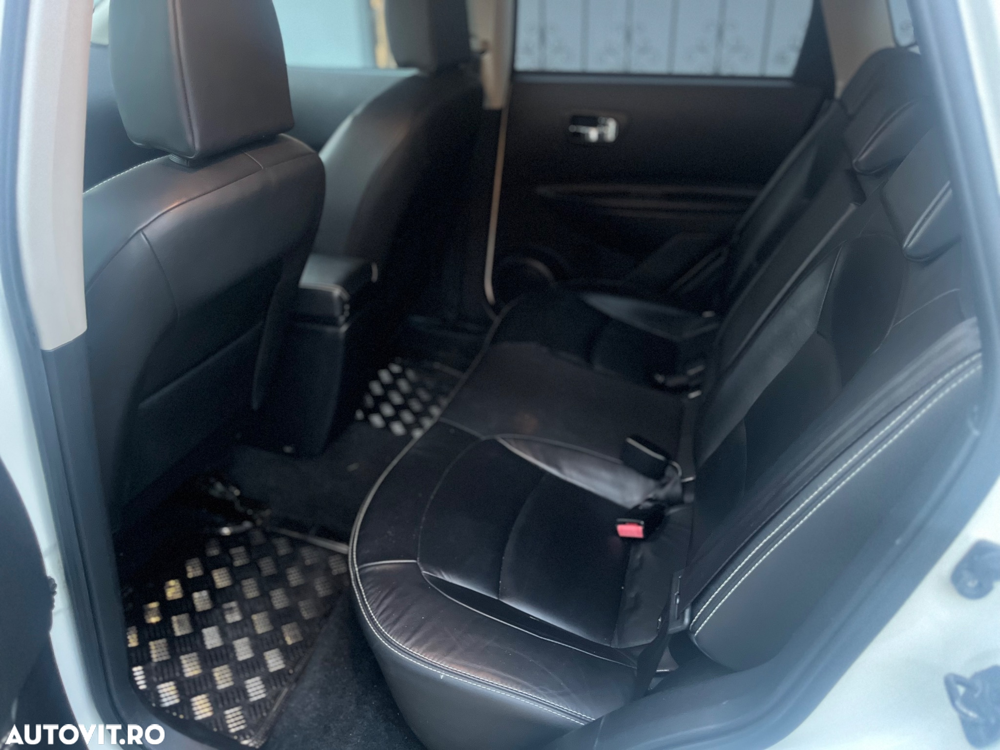 Nissan Qashqai 2.0 DCI DPF Tekna - 8