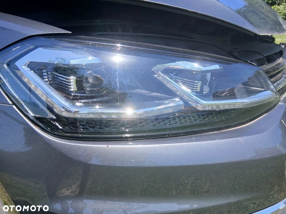 Volkswagen Golf - 12