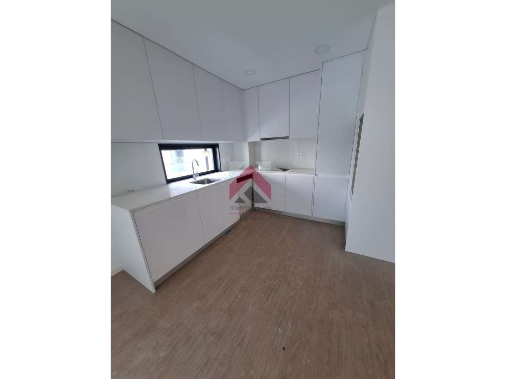 Apartamento T2 + Duplex Amplo + Terraço na Cobertura em Esgueira, A... - Grande imagem: 2/56