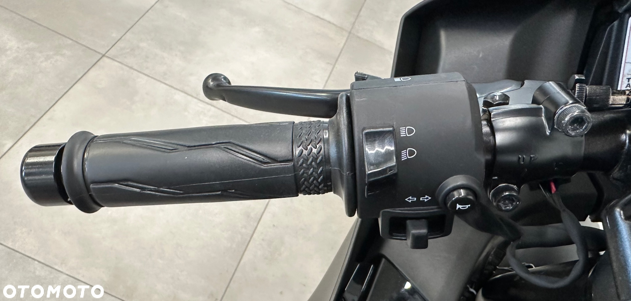 Yamaha R125 - 8