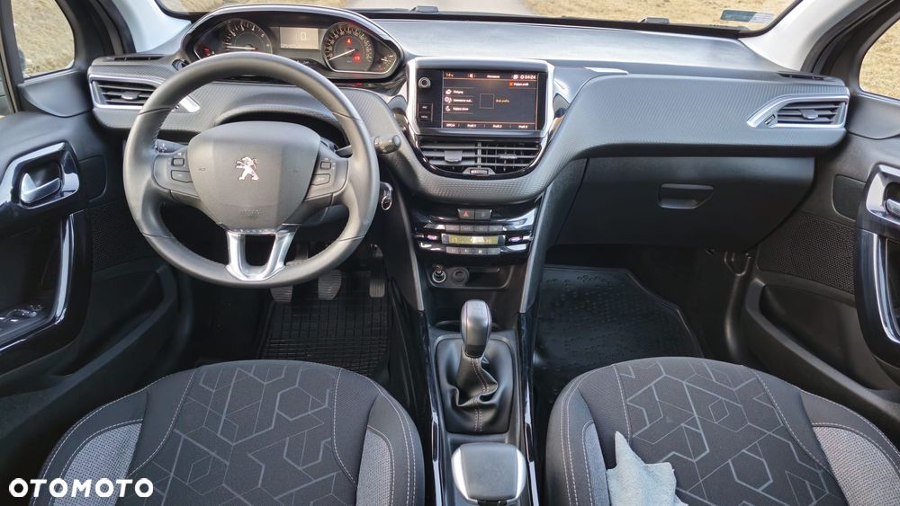Peugeot 2008 - 13