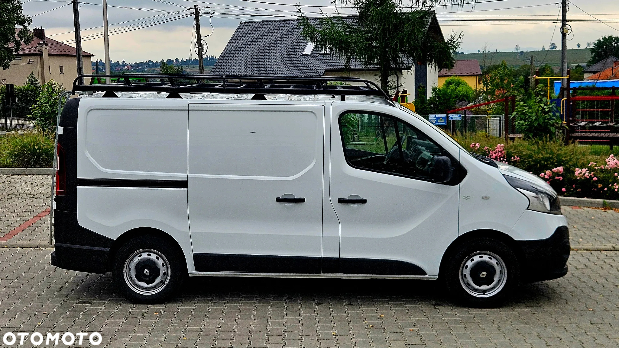 Renault Trafic - 16