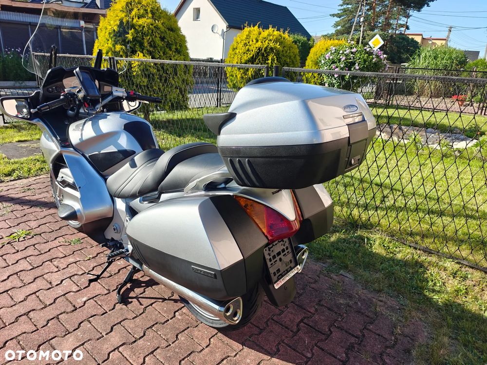 Honda ST - 16