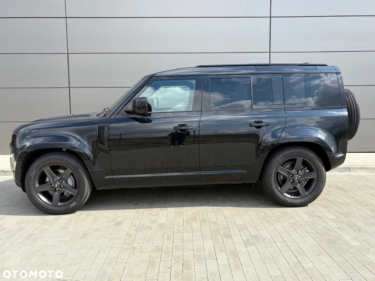Land Rover Defender - 3