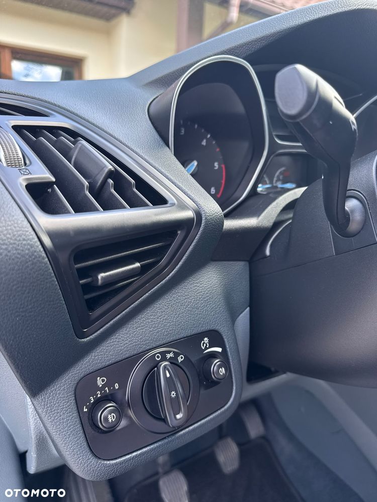 Ford Grand C-MAX - 14