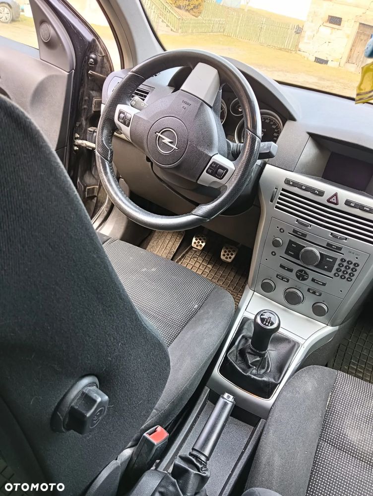 Opel Astra 1.7 CDTI DPF Sport - 11