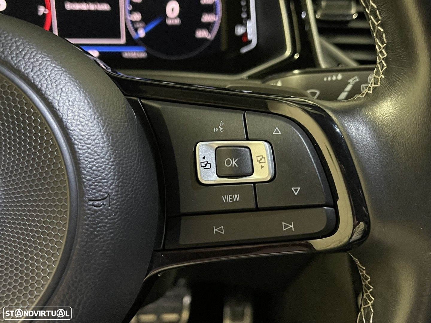 VW T-Roc 2.0 TSI 4M R DSG - 19