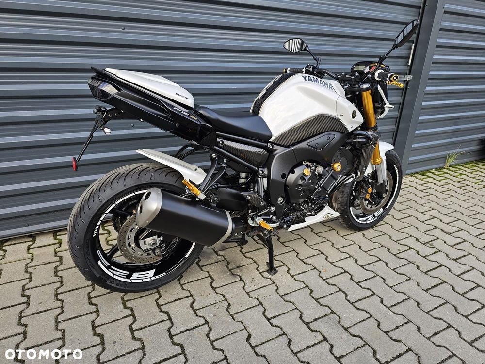Yamaha FZ8 - 5