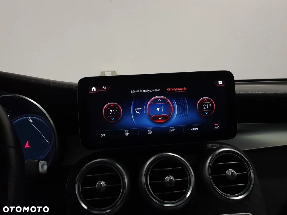Mercedes-Benz GLC 300 de 4Matic 9G-TRONIC AMG Line Plus - 19