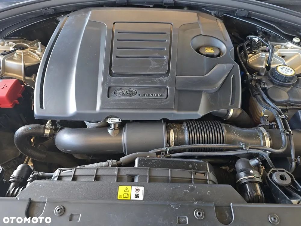 Land Rover Range Rover Velar 2.0 P250 R-Dynamic SE - 14