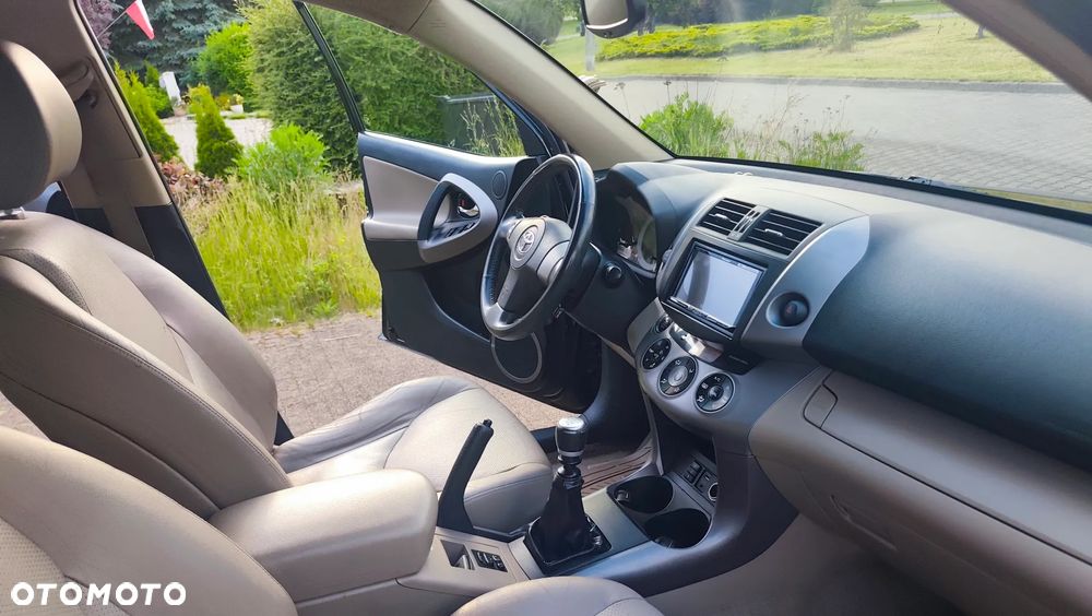 Toyota RAV4 2.2 D-CAT 4x4 Executive - 13