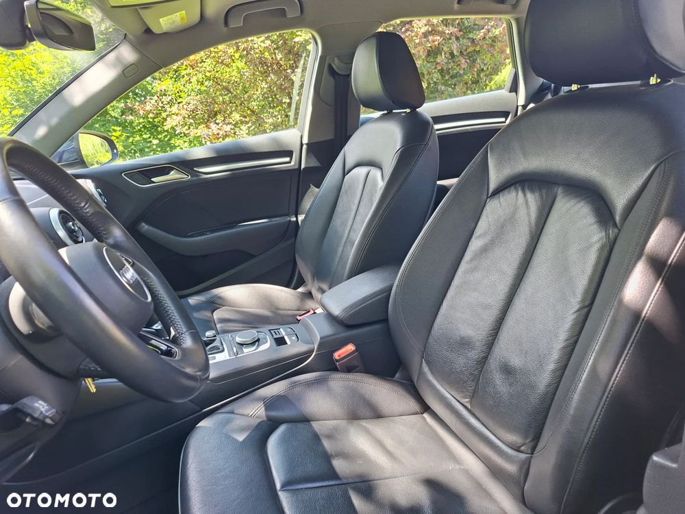 Audi A3 Sportback 1.6 TDI S tronic - 13