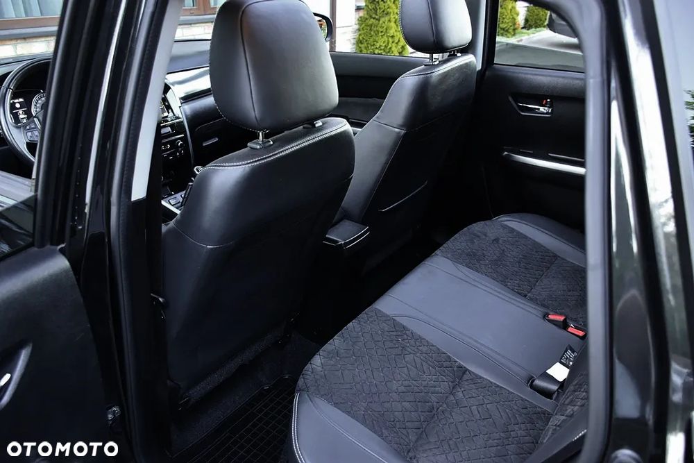 Suzuki Vitara 1.4 Boosterjet Hybrid Allgrip Comfort+ "SHINKAI" - 38