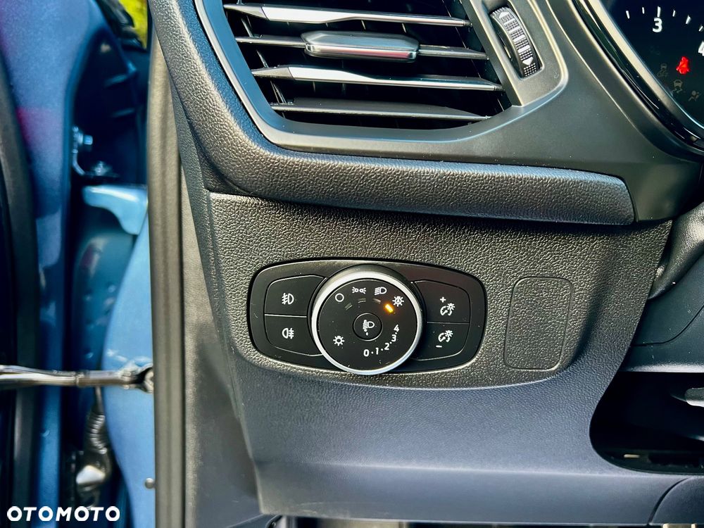 Ford Focus 1.5 EcoBlue Start-Stopp-System ST-LINE STYLE - 24