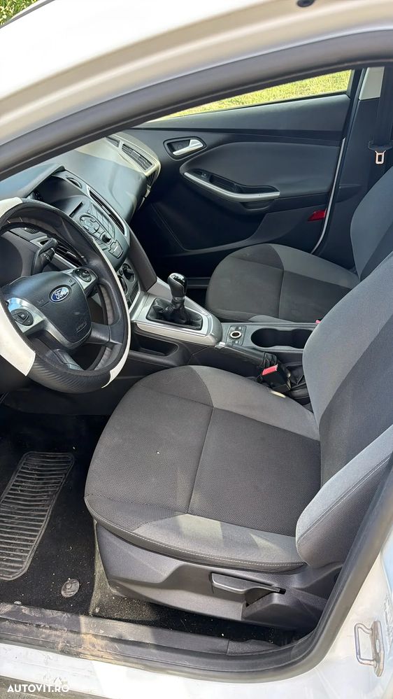Ford Focus - 16