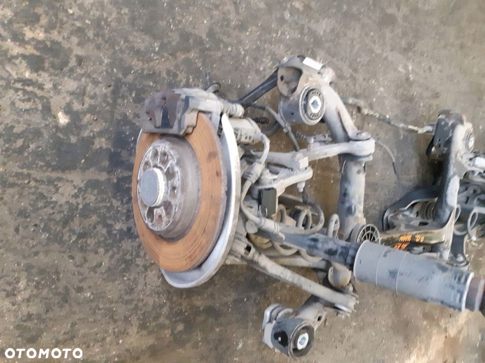 AUDI A4 B9 ZAWIESZENIE TYŁ TYLNE SANKI BELKA ZWROTNICE WAHACZE KOMPLET - 2
