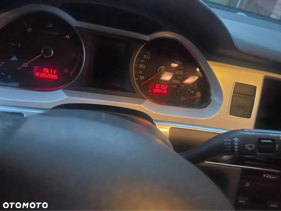 Audi A6 Avant 2.0 TDI - 8