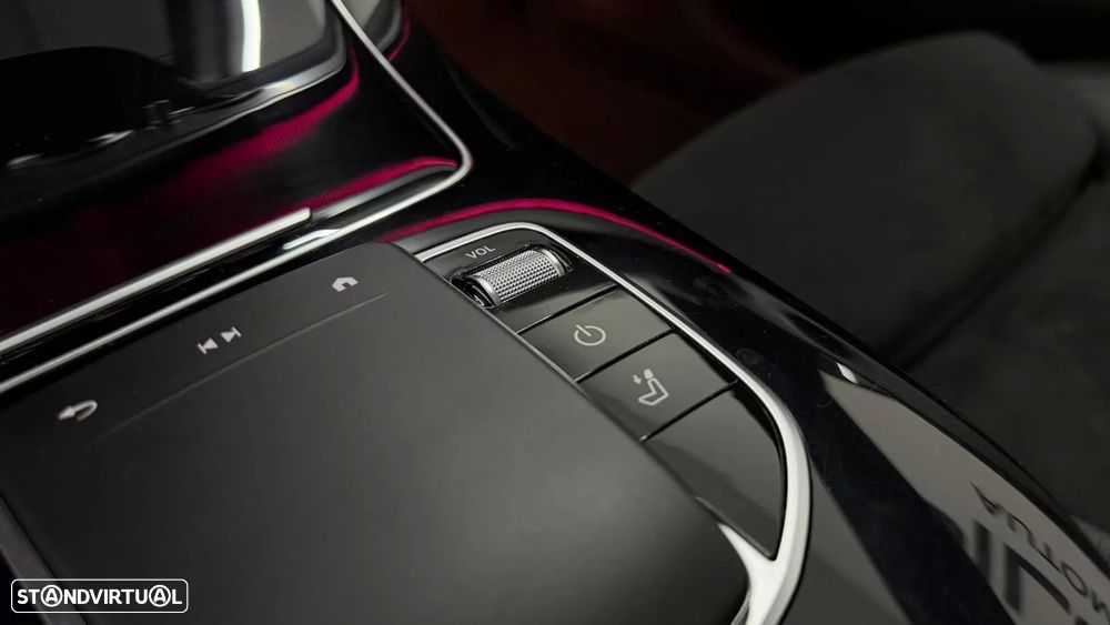 Mercedes-Benz E 300 e AMG Line - 15