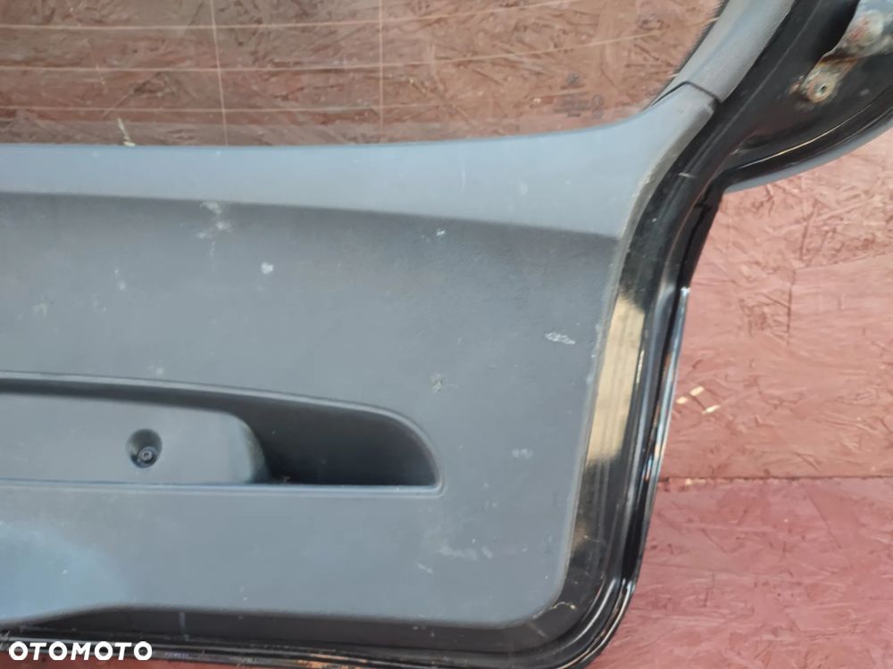 BMW E81 / E87LCI / E87 ORYGINALNA KLAPA BAGAŻNIKA TYŁ W KOLORZE SCHWARZ 2 668 O NR.  41 62 7 133 898 / 41 62 4 391 291 OEM W DOBRYM STANIE - 26