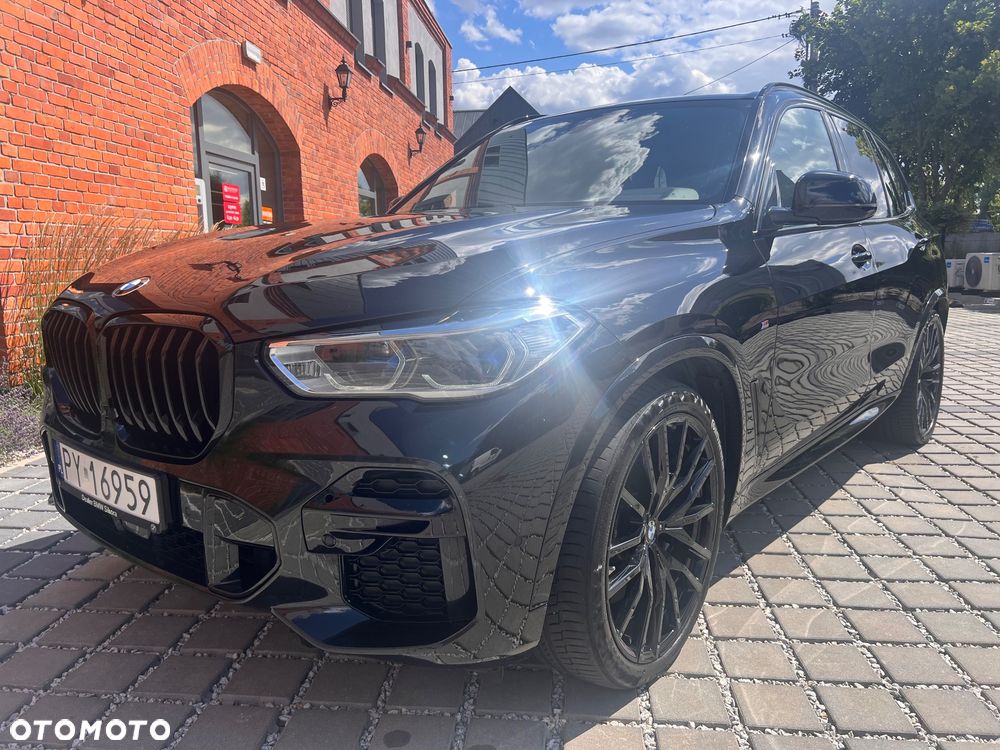 BMW X5 M M50i - 16