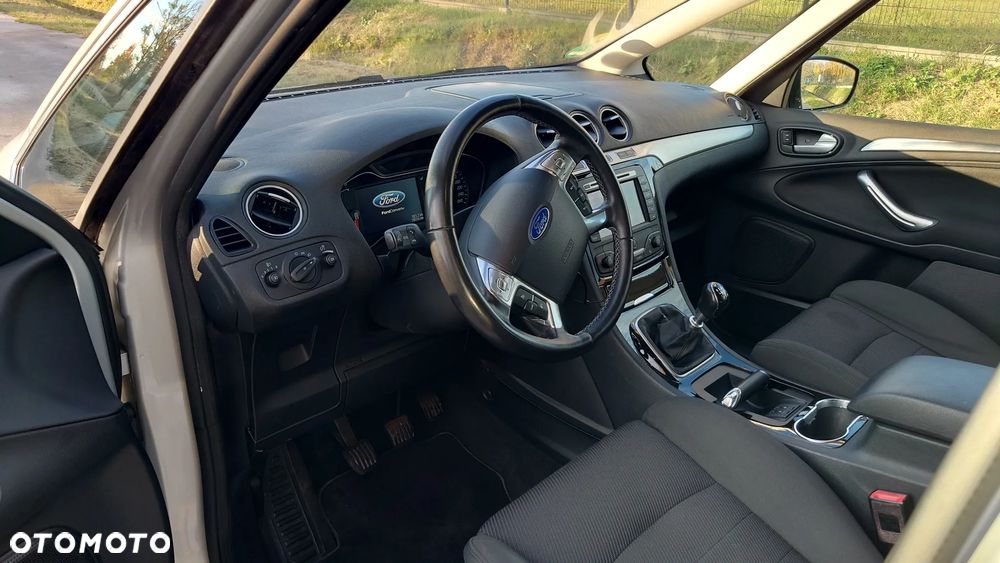 Ford S-Max - 9