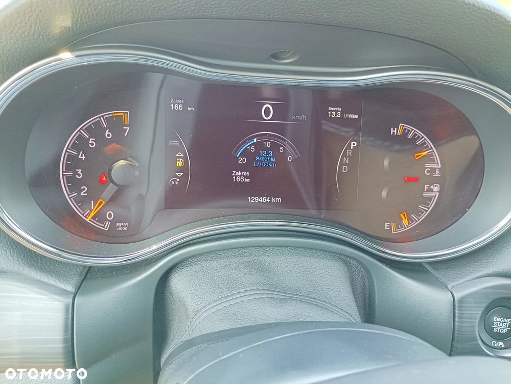 Jeep Grand Cherokee - 25