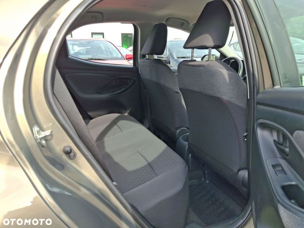 Toyota Yaris 1.5 Comfort - 22