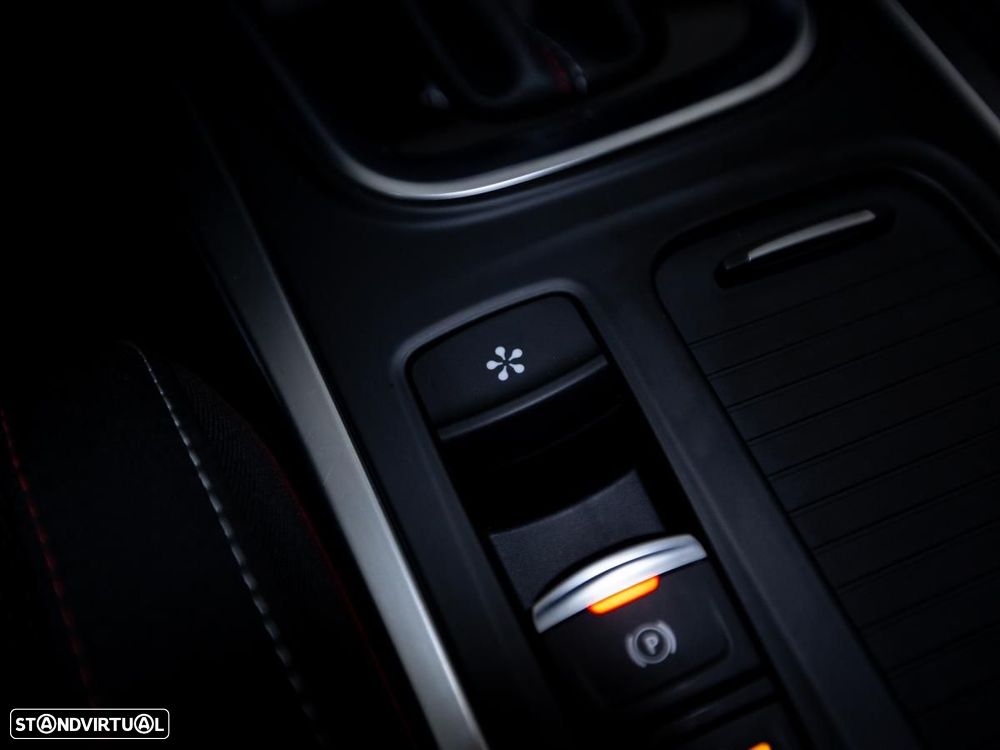 Renault Mégane 1.6 Plug-In R.S. Line - 20