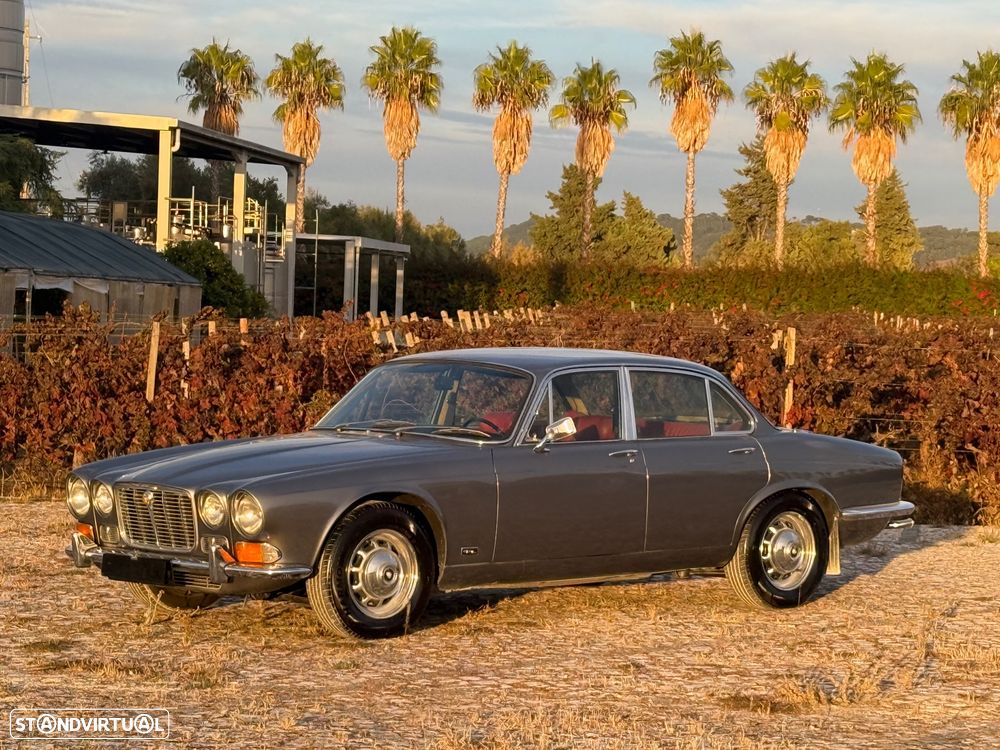 Jaguar XJ - 6