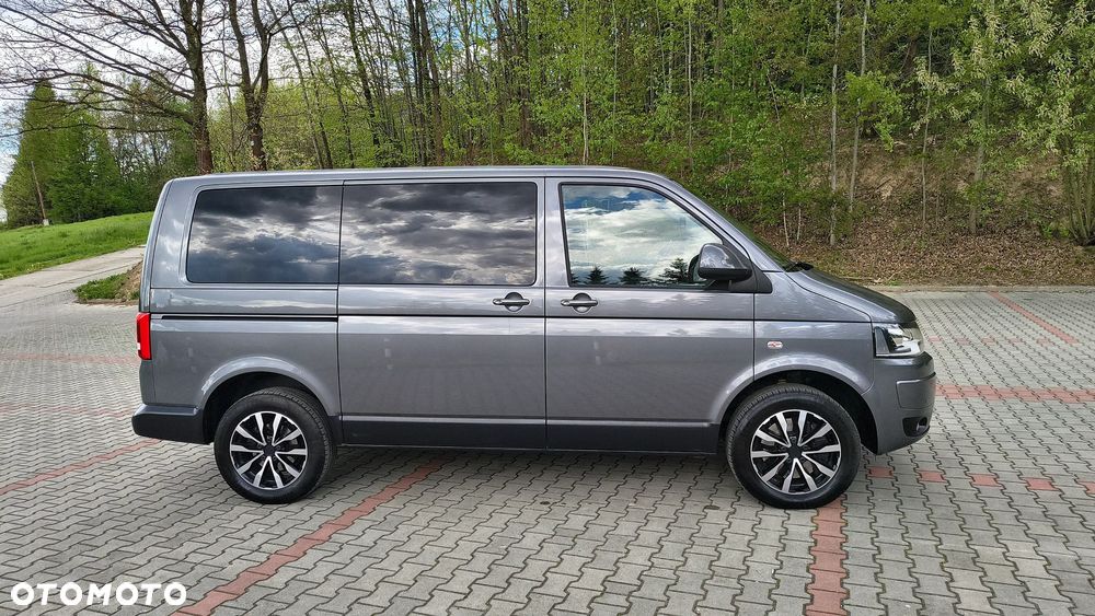 Volkswagen Caravelle - 6