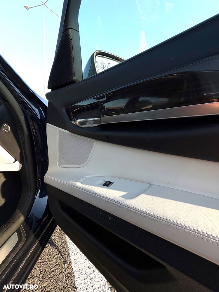 BMW Seria 7 740Li - 12