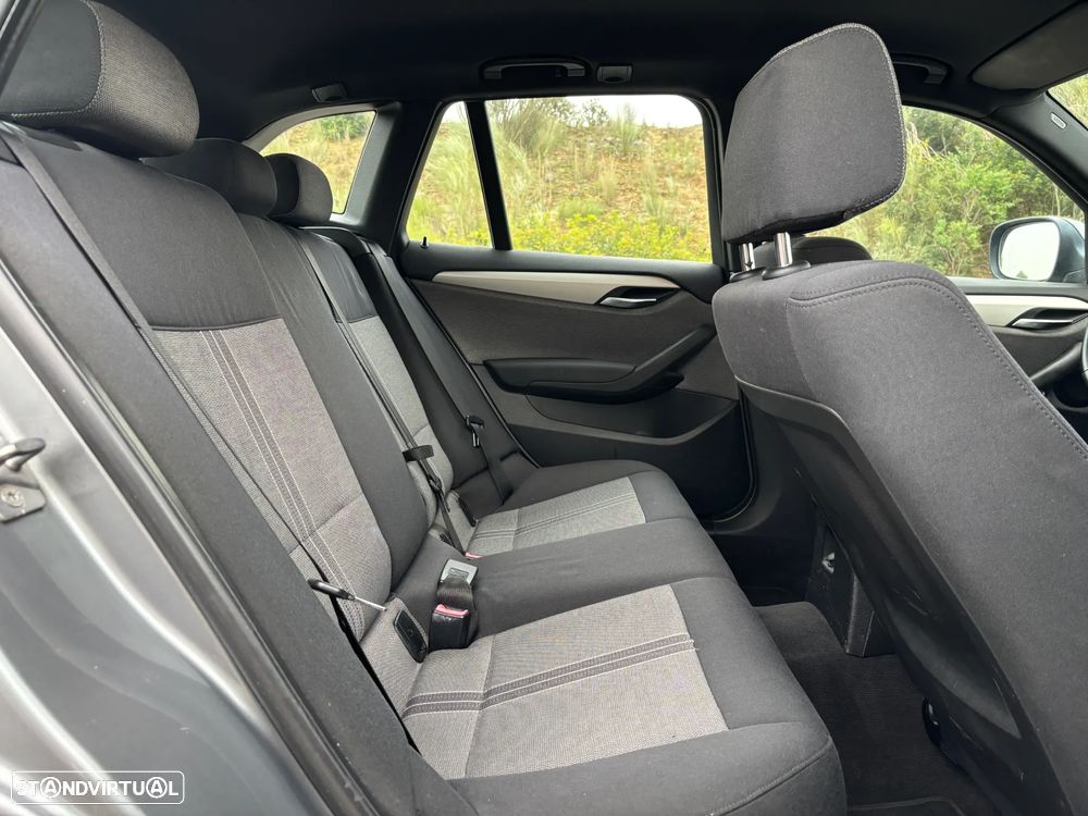 BMW X1 18 d sDrive - 22