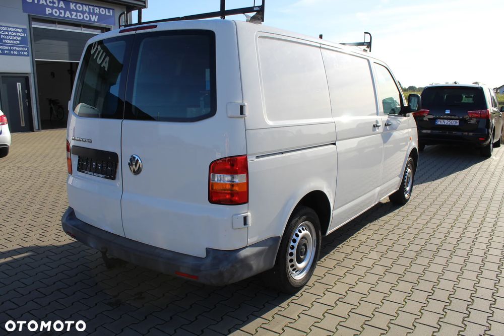 Volkswagen Transporter T5 - 5