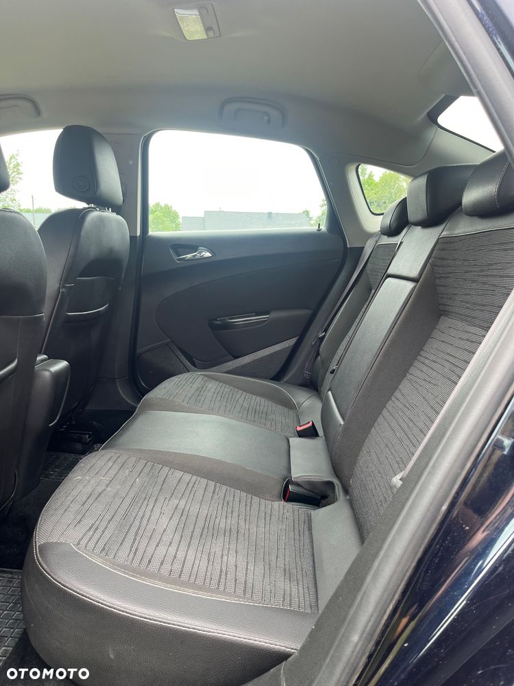 Opel Astra 1.4 T Executive EU6 - 15