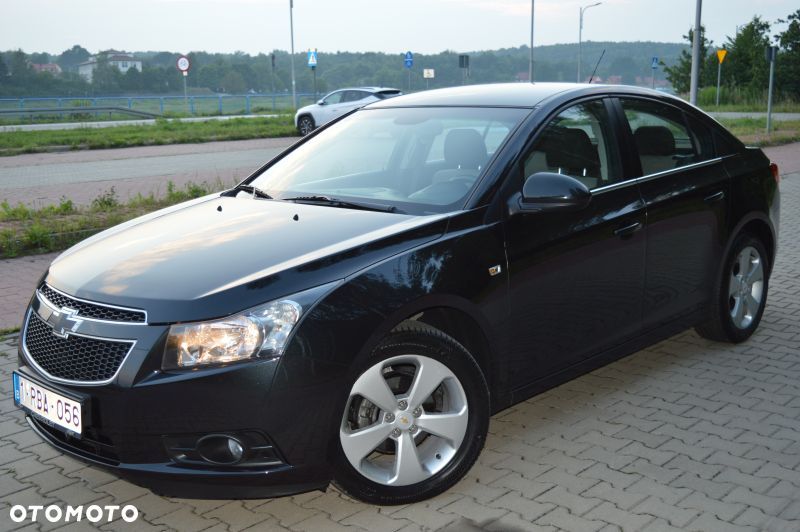 Chevrolet Cruze - 36
