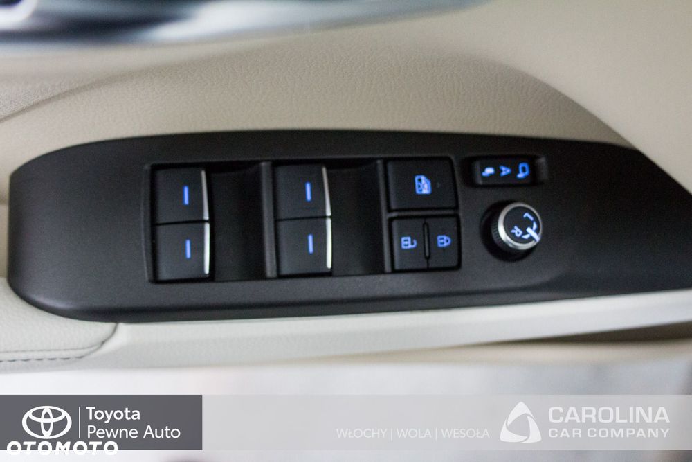 Toyota Camry - 13