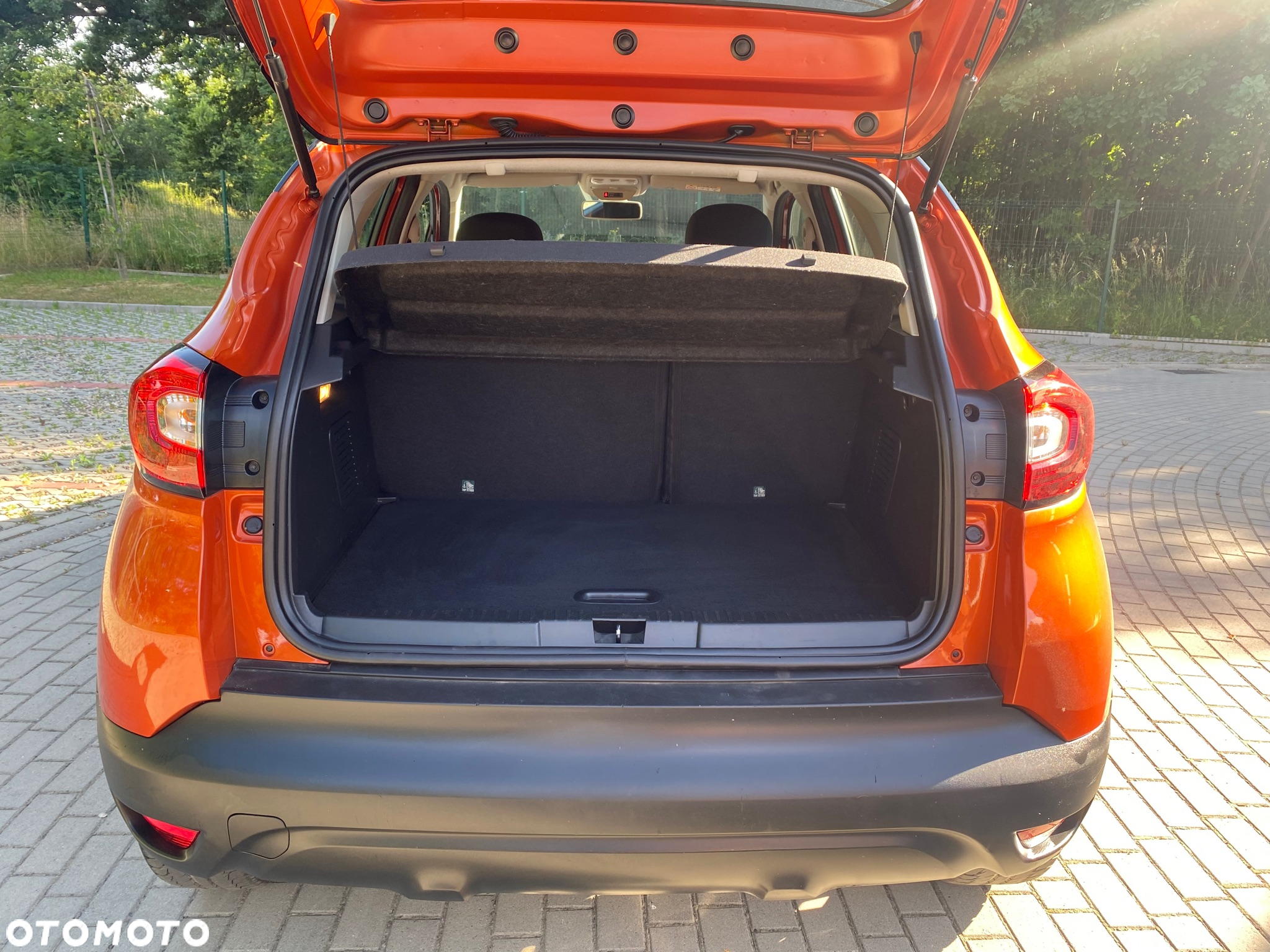 Renault Captur TCe 100 EXPERIENCE - 37