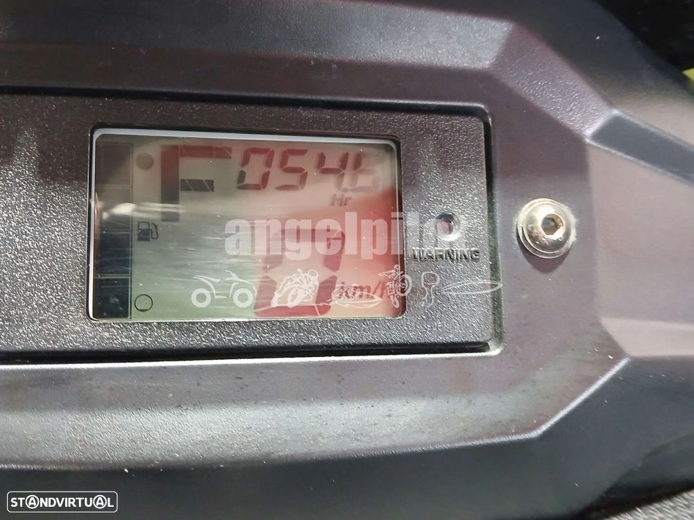 Yamaha VX - 8