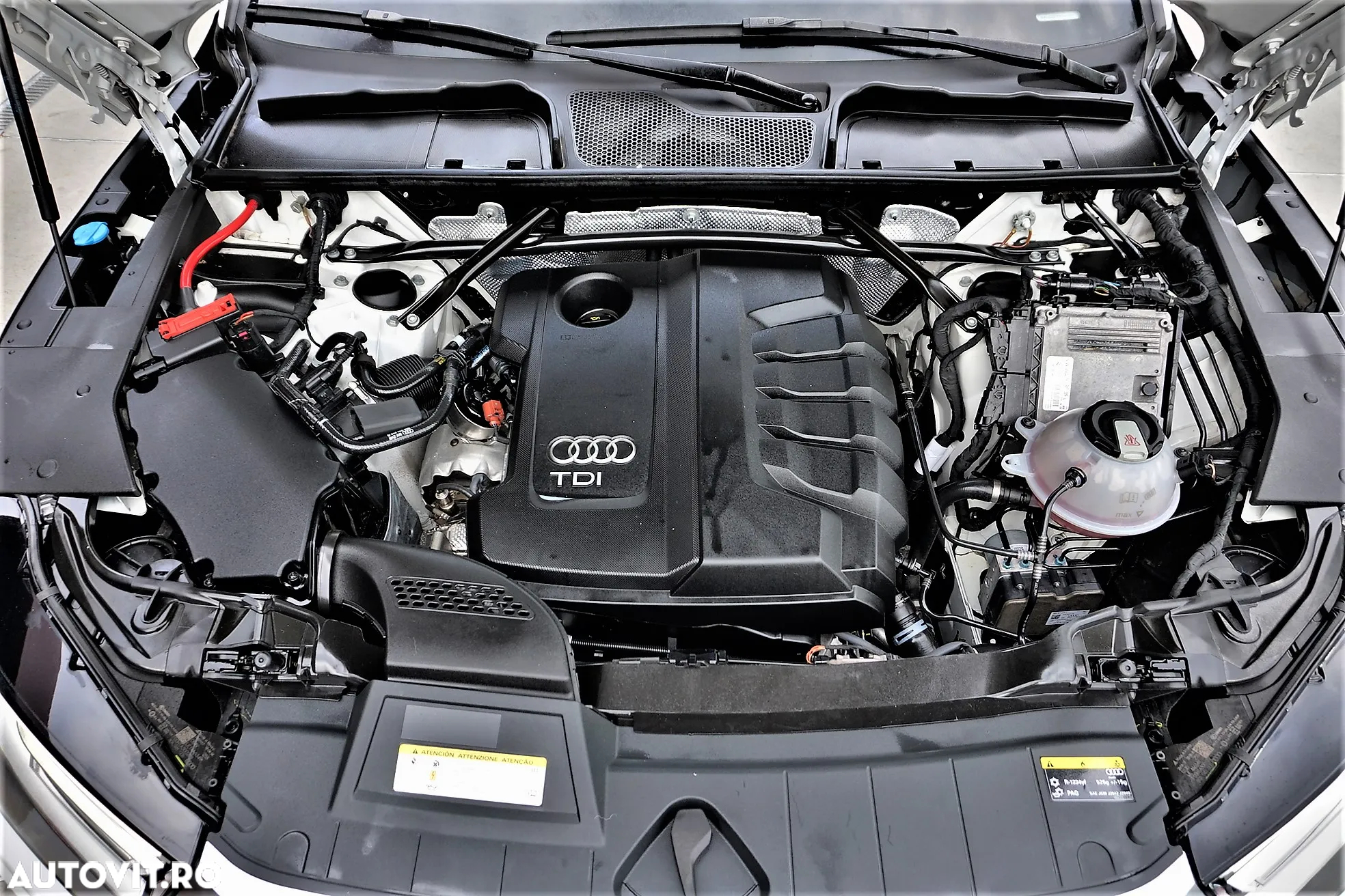 Audi Q5 2.0 40 TDI quattro S tronic Sport - 41