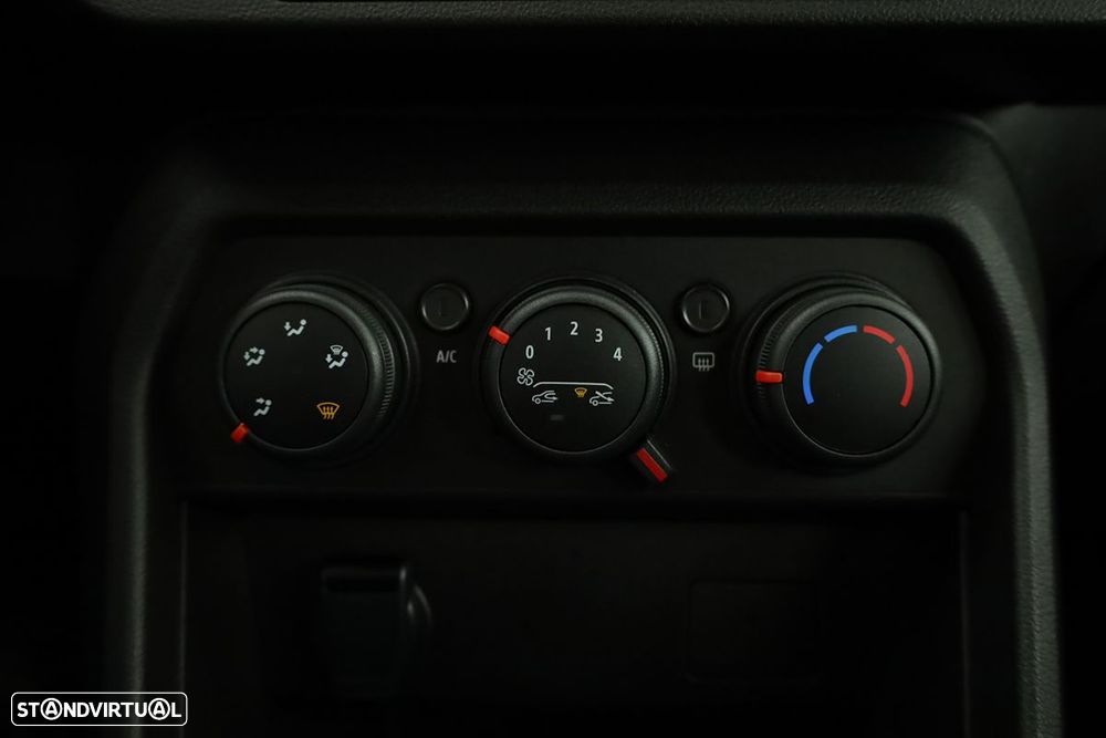 Dacia Sandero 1.0 TCe Expression CVT - 12