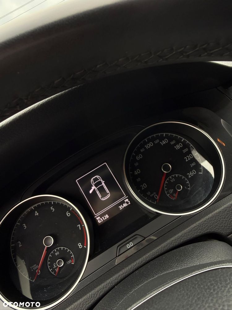 Volkswagen Golf - 9