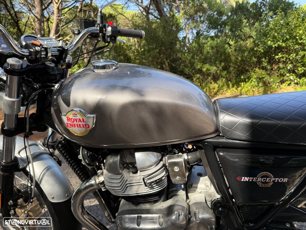 Royal Enfield Interceptor 650 Abs - 17