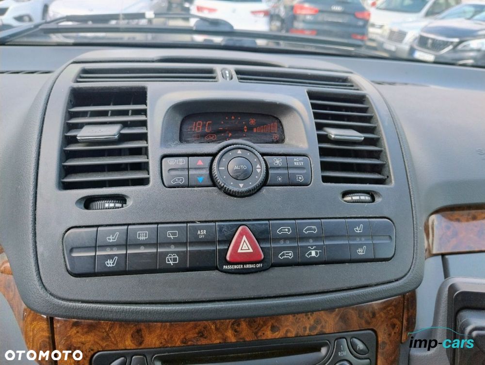Mercedes-Benz Viano - 13