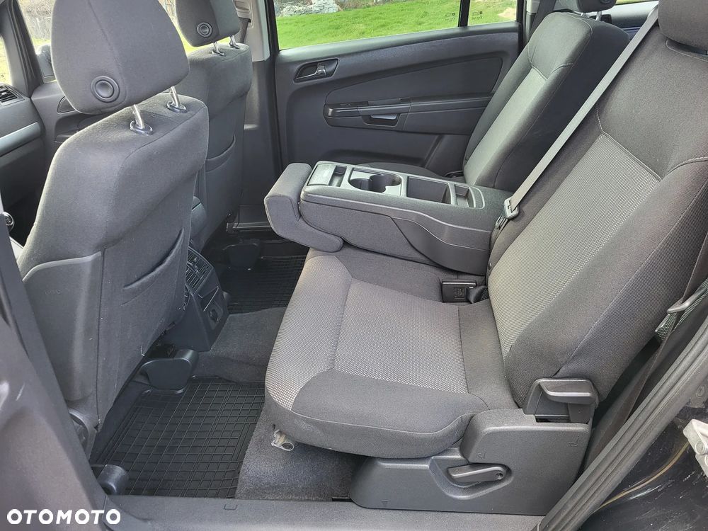 Opel Zafira 1.8 Family Plus - 30